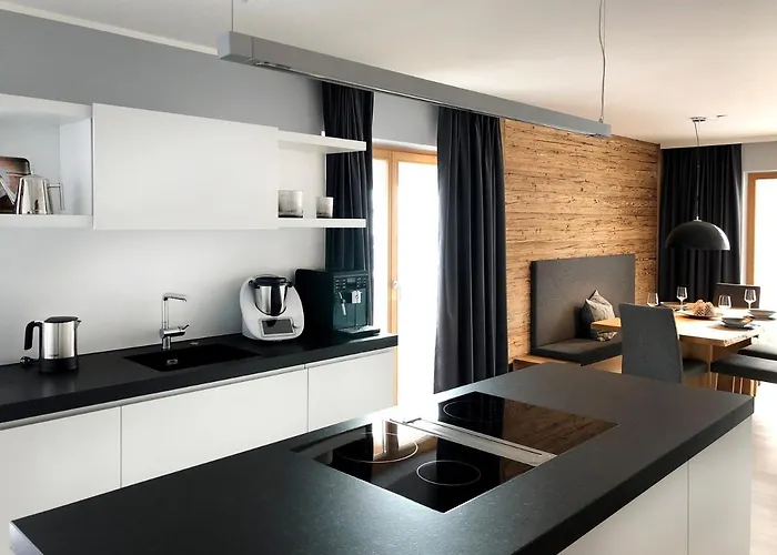 Bergzeit シャレー ゼーフェルト・イン・チロル